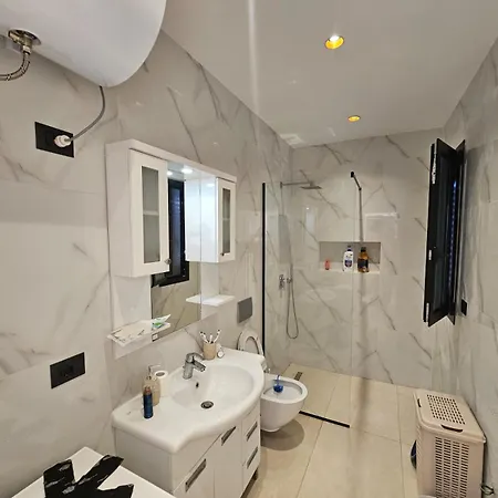 Sunrise فيلة Rrushkull (Durres)